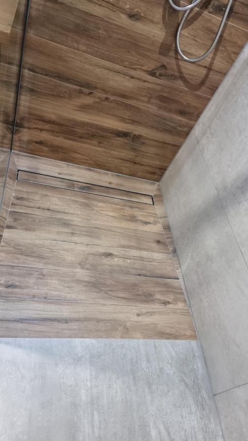 Apartament Luxloft Apartment เปียโควิเซ ภายนอก รูปภาพ